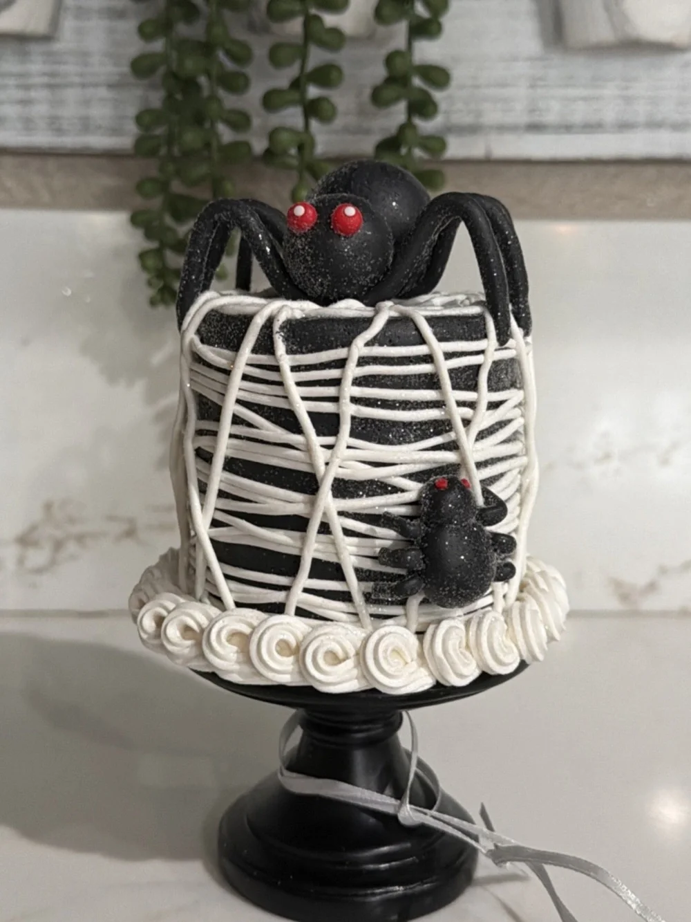 Sweet Treats Halloween Glittered Mini Spider Cake on Stand